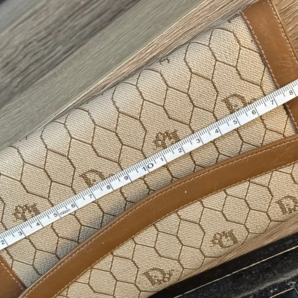 Christian Dior Vintage,  Honeycomb, Kiss-Lock Clutch Wallet. Made in Spain